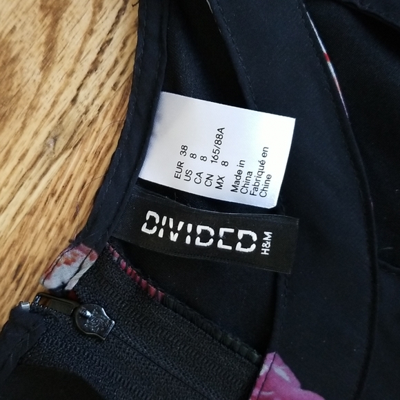 (8) Divided by H&M Floral Maxi Dress Waist Cutouts Flowy Skirt Flirtatious - Picture 2 of 11